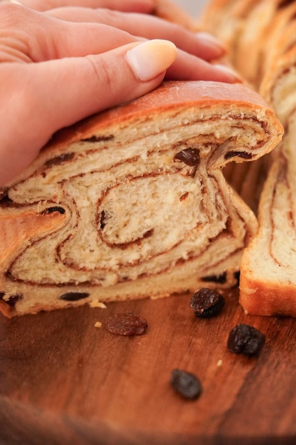 cinnamon swirl sourdough sandwich bread 7