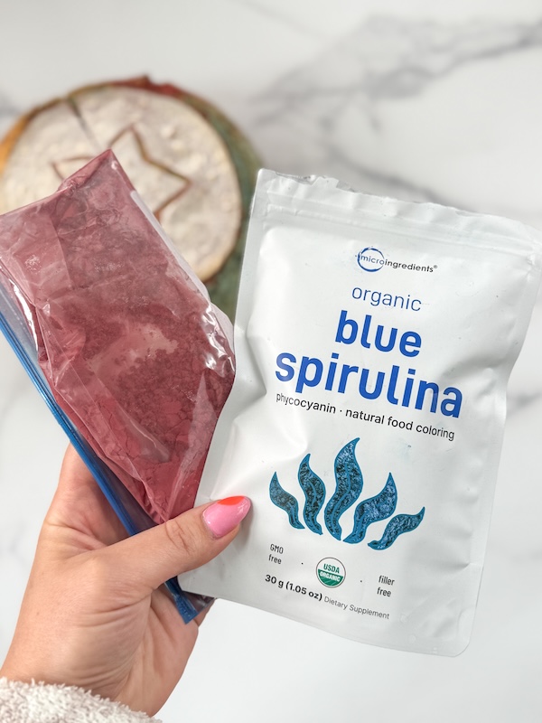 red yeast powder and blue spirulina