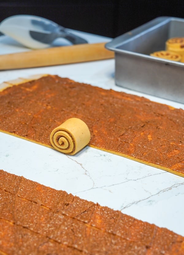 Pumpkin cinnamon rolls 3