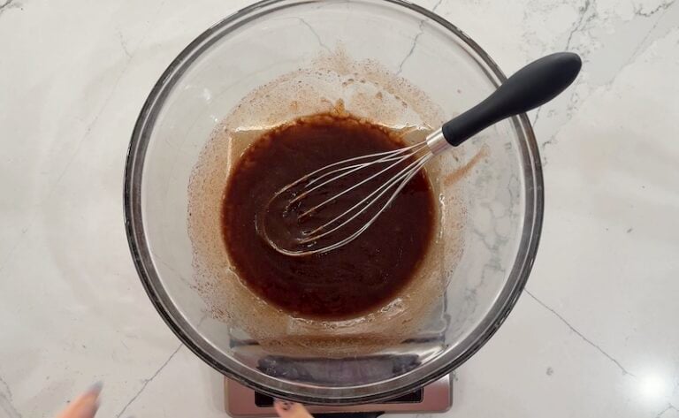 mix wet ingredients granola