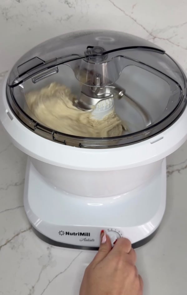 artiste stand mixer