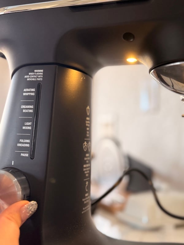 light on the breville stand mixer