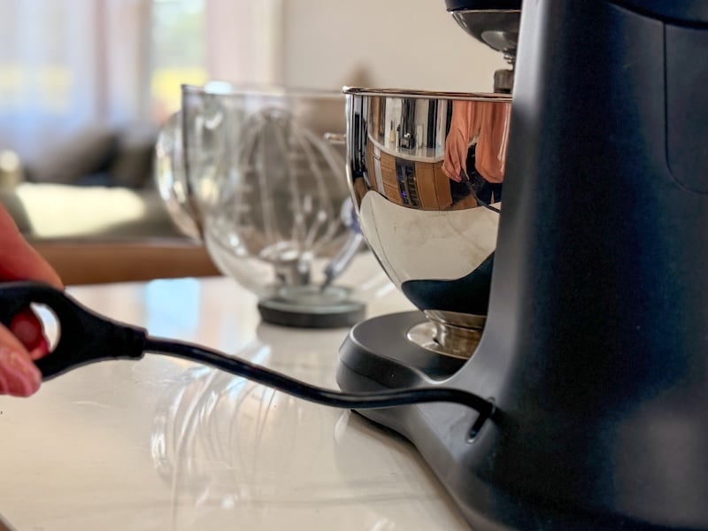 pulling out breville stand mixer cord